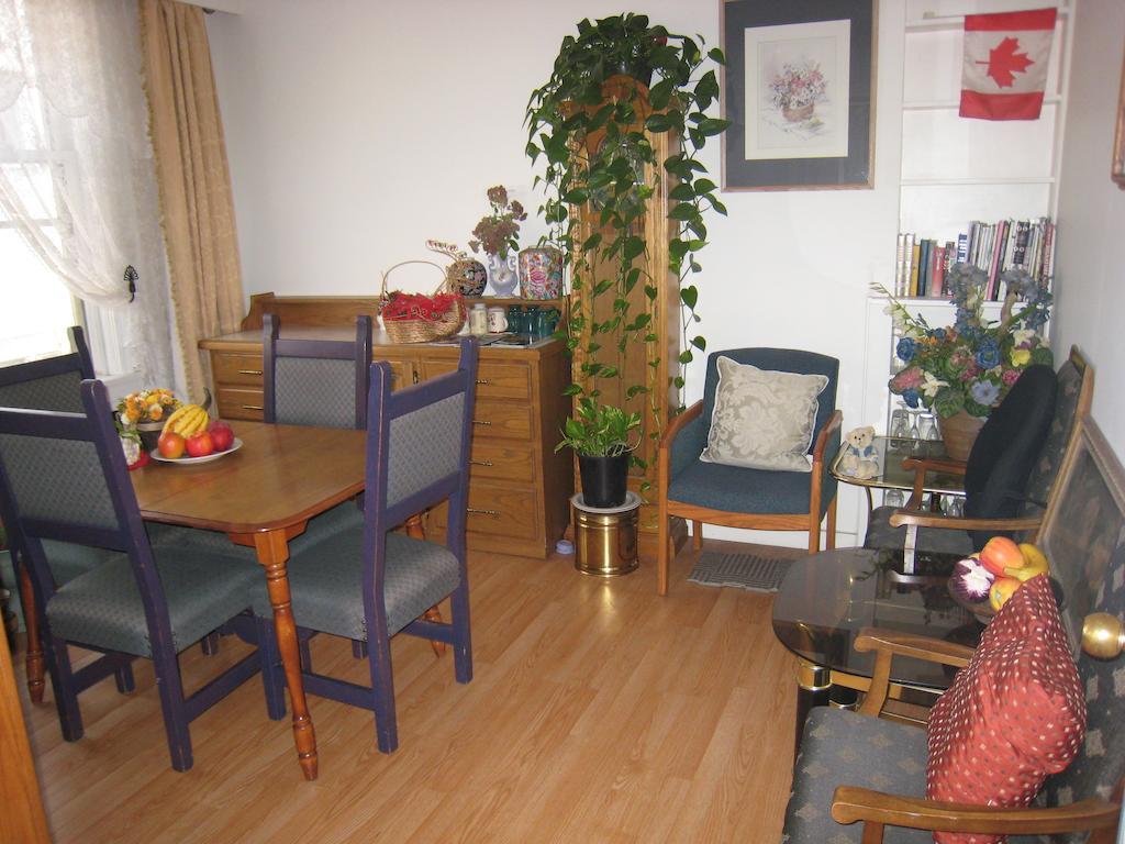 Kelowna Okanagan Lake Hostel Екстериор снимка