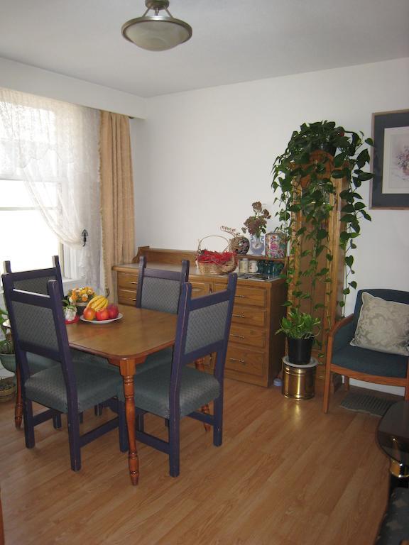 Kelowna Okanagan Lake Hostel Екстериор снимка